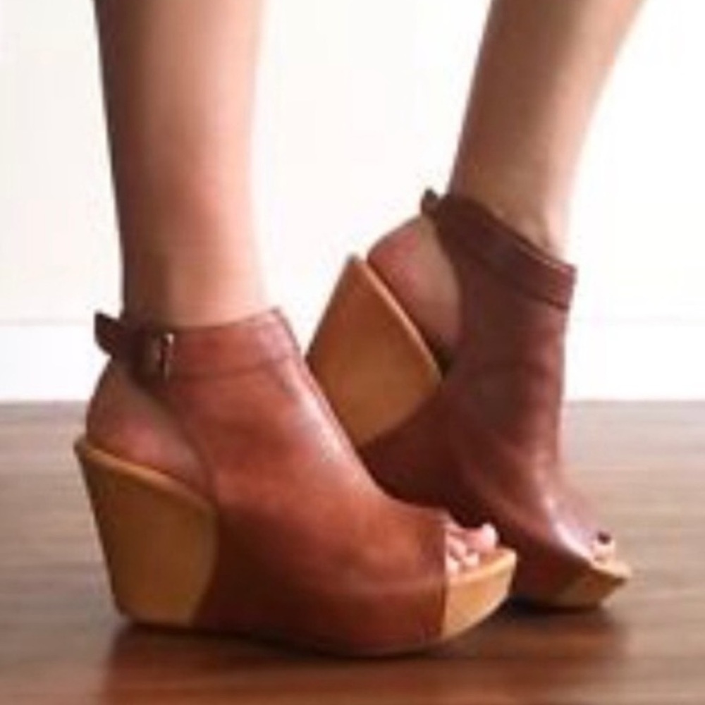 Kork-Ease Berit Platform Wedges - Picture 3 of 13